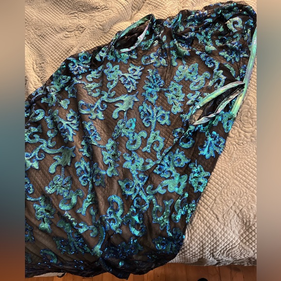 J. Valentine Dolls Kill sequins duster. Onesize - Picture 3 of 4